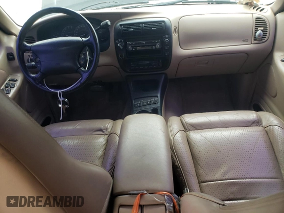 1997 Ford Explorer XL z VIN 1FMDU34E1VZA51776, wystawiony jako Copart lot #55132575 z przebiegiem 191 196 mil mil oraz Szkoda całkowita • Salvage title. Historia ofert i sprzedaży dostępna na DreamBid. Obrazek 8.