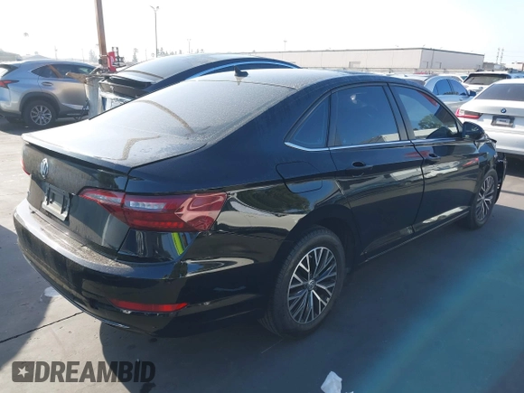 2020 Volkswagen Jetta S with VIN 3VWC57BU2LM098812, listed as a IAAI auction lot 42495022 with 97,098 mi miles and . Bid and sale history available at DreamBid. Image 4.