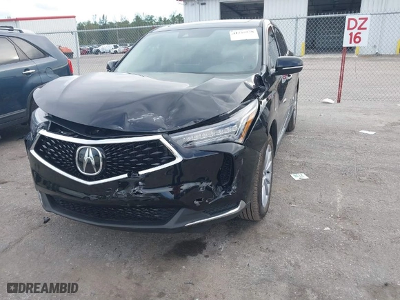 2024 Acura RDX with VIN 5J8TC2H34RL035717, listed as a IAAI auction lot 41229828 with 3,650 mi miles. Bid and sale history available at carsss.com. Image 6.