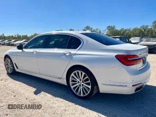 2018 BMW 7 Series ALPINA B7 xDrive with VIN WBA7F2C54JG423721, listed as a Copart auction lot 81182934 with 72,629 mi miles and Salvage Title. Bid and sale history available at carsss.com. Image 2.