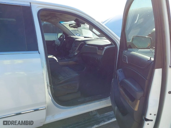 2017 GMC Yukon Denali with VIN 1GKS2CKJ3HR265680, listed as a IAAI auction lot 41411973 with 200,749 mi miles. Bid and sale history available at carsss.com. Image 5.
