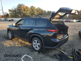 2022 Toyota Highlander L with VIN 5TDCZRBHXNS584342, listed as a Copart auction lot 77528754 with 13,209 mi miles and Salvage title. Bid and sale history available at DreamBid. Image 2.