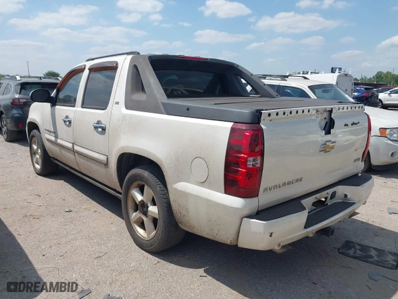 2008 Chevrolet Avalanche LT w/2LT with VIN 3GNEC12028G250998, listed as a IAAI auction lot 42056165 with 273,777 mi miles. Bid and sale history available at carsss.com. Image 3.