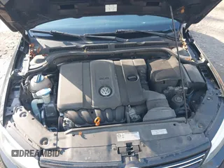 2012 Volkswagen Jetta Sedan SEL w/Sunroof with VIN 3VWLX7AJ2CM409673, listed as a IAAI auction lot 41860309 with 186,661 mi miles. Bid and sale history available at carsss.com. Image 10.