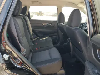 2017 Nissan Rogue SV z VIN JN8AT2MT8HW380522, wystawiony jako Copart lot #53246735 z przebiegiem 71 495 mil mil oraz Szkoda całkowita • Salvage title. Historia ofert i sprzedaży dostępna na DreamBid. Obrazek 11.