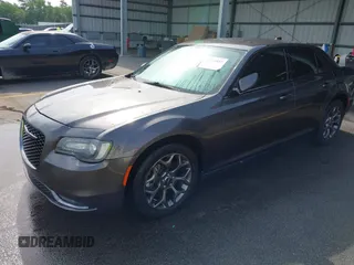 2016 Chrysler 300 S z VIN 2C3CCAGG4GH152435, wystawiony jako IAAI lot #42273957 z przebiegiem 168 951 mil mil oraz . Historia ofert i sprzedaży dostępna na DreamBid. Obrazek 2.