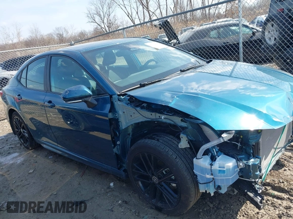 2025 Toyota Camry LE z VIN 4T1DBADK3SU512081, wystawiony jako IAAI lot #41762607 z przebiegiem 6 112 mil mil oraz . Historia ofert i sprzedaży dostępna na DreamBid. Obrazek 14.