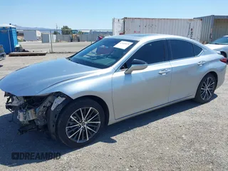 2022 Lexus ES 300h with VIN 58ADA1C12NU017850, listed as a IAAI auction lot 42439875 with 49,634 mi miles and . Bid and sale history available at DreamBid. Image 18.