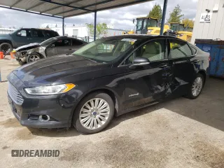 2015 Ford Fusion SE Hybrid with VIN 3FA6P0LU9FR170618, listed as a Copart auction lot 51022055 with 164,518 mi miles and Salvage Title. Bid and sale history available at carsss.com. Image 1.