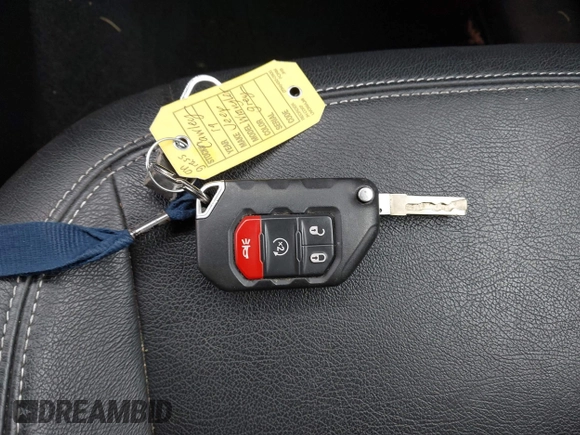 2019 Jeep Wrangler Unlimited Sport S с VIN 1C4HJXDG6KW571640, выставлен на аукционе IAAI как лот 42299078 с пробегом 51 928 миль миль и . История ставок и продаж доступна на DreamBid. Изображение 11.