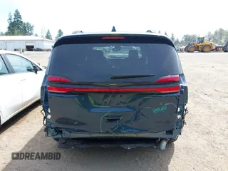 2023 Chrysler Pacifica Limited with VIN 2C4RC3GGXPR555282, listed as a IAAI auction lot 42452848 with 18,373 mi miles and . Bid and sale history available at DreamBid. Image 17.