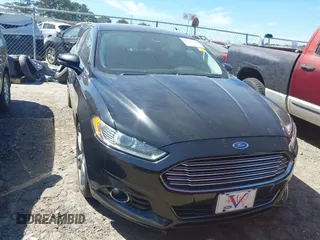 2013 Ford Fusion Titanium with VIN 3FA6P0D91DR105270, listed as a IAAI auction lot 41769392 with 209,638 mi miles. Bid and sale history available at carsss.com. Image 6.