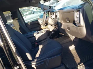 2019 Chevrolet Silverado 1500 LT with VIN 3GCPWCEK9KG135825, listed as a IAAI auction lot 41694390 with 40,267 mi miles. Bid and sale history available at carsss.com. Image 5.