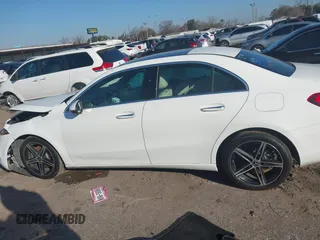 2022 Mercedes-Benz A 220 with VIN W1K3G4EB1NJ364123, listed as a IAAI auction lot 41593062 with 26,746 mi miles and . Bid and sale history available at DreamBid. Image 14.