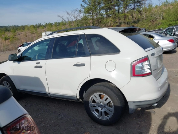 2010 Ford Edge SE with VIN 2FMDK3GC0ABA64631, listed as a IAAI auction lot 41853707 with 152,823 mi miles. Bid and sale history available at carsss.com. Image 13.