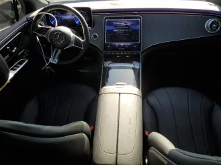 2023 Mercedes-Benz EQE 350+ z VIN W1KEG2BB0PF018295, wystawiony jako Copart lot #52211735 z przebiegiem 16 229 mil mil oraz Szkody całkowita. Historia ofert i sprzedaży dostępna na DreamBid. Obrazek 8.