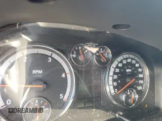 2012 Ram 2500 ST z VIN 3C6UD5CLXCG158412, wystawiony jako Copart lot #56632025 z przebiegiem 94 758 mil mil oraz Szkoda całkowita • Salvage title. Historia ofert i sprzedaży dostępna na DreamBid. Obrazek 9.