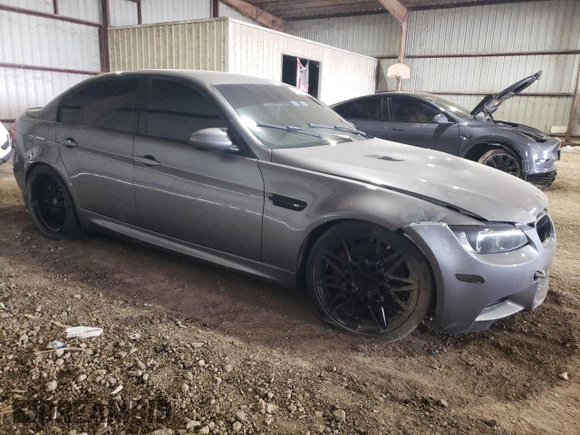 2011 BMW M3 z VIN WBSPM9C53BE698794, wystawiony jako Copart lot #41660625 z przebiegiem 141 497 mil mil oraz Czysty tytuł • Clean title. Historia ofert i sprzedaży dostępna na DreamBid. Obrazek 4.