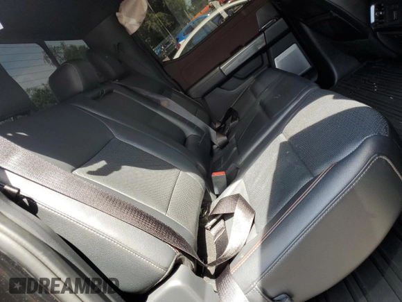 2022 Ford F-150 XL z VIN 1FTFW1E5XNFA77045, wystawiony jako Copart lot #59955435 z przebiegiem 36 605 mil mil oraz Szkoda całkowita • Salvage title. Historia ofert i sprzedaży dostępna na DreamBid. Obrazek 10.
