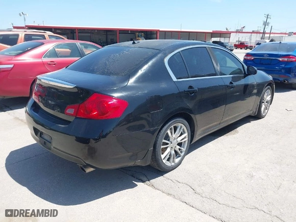 2007 Infiniti G35 Sedan Sport with VIN JNKBV61EX7M728904, listed as a IAAI auction lot 41993965 with 182,922 mi miles. Bid and sale history available at carsss.com. Image 4.