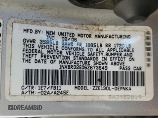 2006 Toyota Corolla CE z VIN 1NXBR32E06Z673649, wystawiony jako Copart lot #56927735 z przebiegiem 299 999 mil mil oraz Szkoda całkowita • Salvage title. Historia ofert i sprzedaży dostępna na DreamBid. Obrazek 12.