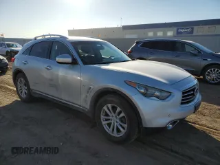 2015 Infiniti QX70 z VIN JN8CS1MW6FM483141, wystawiony jako Copart lot #44126235 z przebiegiem 174 034 mil mil oraz Czysty tytuł • Clean title. Historia ofert i sprzedaży dostępna na DreamBid. Obrazek 4.