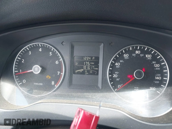 2014 Volkswagen Jetta SE z VIN 3VWD17AJ8EM286230, wystawiony jako IAAI lot #42735736 z przebiegiem 181 617 mil mil oraz . Historia ofert i sprzedaży dostępna na DreamBid. Obrazek 7.