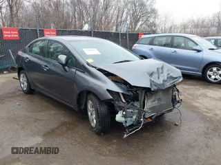 2013 Honda Civic LX z VIN 19XFB2F52DE018337, wystawiony jako IAAI lot #41186651 z przebiegiem 171 348 mil mil oraz . Historia ofert i sprzedaży dostępna na DreamBid. Obrazek 1.