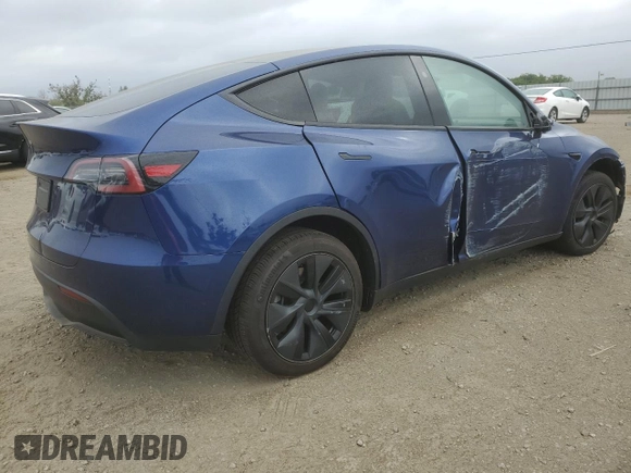 2024 Tesla Model Y with VIN 7SAYGDED3RF118546, listed as a Copart auction lot 56573375 with 4,760 mi miles and Salvage title. Bid and sale history available at DreamBid. Image 3.