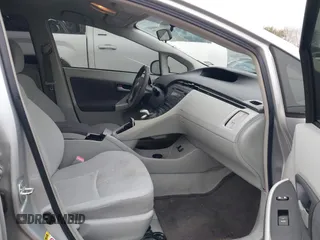 2010 Toyota Prius II with VIN JTDKN3DU5A0050385, listed as a IAAI auction lot 41442576 with 107,717 mi miles. Bid and sale history available at carsss.com. Image 5.