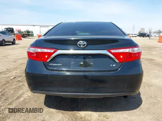 2015 Toyota Camry XLE z VIN 4T4BF1FK5FR505945, wystawiony jako IAAI lot #42114226 z przebiegiem 197 032 mil mil oraz . Historia ofert i sprzedaży dostępna na DreamBid. Obrazek 16.