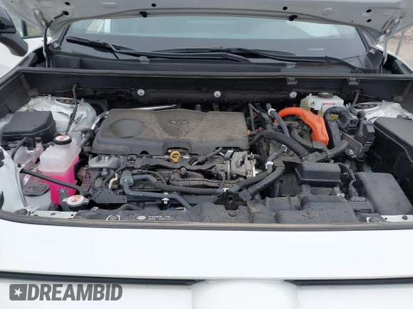 2021 Toyota RAV4 Hybrid XSE with VIN 2T3E6RFV4MW021009, listed as a IAAI auction lot 41940278 with 33,016 mi miles and . Bid and sale history available at DreamBid. Image 10.