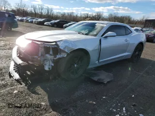 2014 Chevrolet Camaro LT z VIN 2G1FB1E35E9209074, wystawiony jako Copart lot #85867354 z przebiegiem 81 757 mil mil oraz Szkoda całkowita • Salvage title. Historia ofert i sprzedaży dostępna na DreamBid. Obrazek 1.