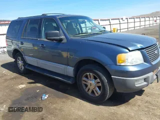 2003 Ford Expedition Special Service with VIN 1FMFU15L93LB76356, listed as a IAAI auction lot 42025355 with 246,060 mi miles. Bid and sale history available at carsss.com. Image 1.