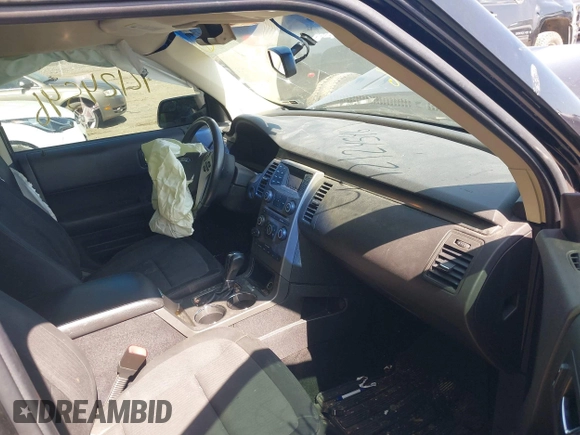 2016 Ford Flex SE z VIN 2FMGK5B82GBA16407, wystawiony jako IAAI lot #42124546 z przebiegiem 177 644 mil mil oraz . Historia ofert i sprzedaży dostępna na DreamBid. Obrazek 5.