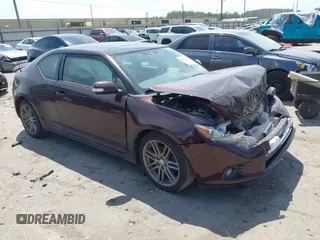 2013 Scion tC z VIN JTKJF5C79D3048165, wystawiony jako IAAI lot #42057908 z przebiegiem 126 158 mil mil oraz . Historia ofert i sprzedaży dostępna na DreamBid. Obrazek 1.
