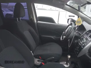 2015 Nissan Note S z VIN 3N1CE2CP8FL434975, wystawiony jako IAAI lot #42444018 z przebiegiem 67 260 mil mil oraz . Historia ofert i sprzedaży dostępna na DreamBid. Obrazek 5.