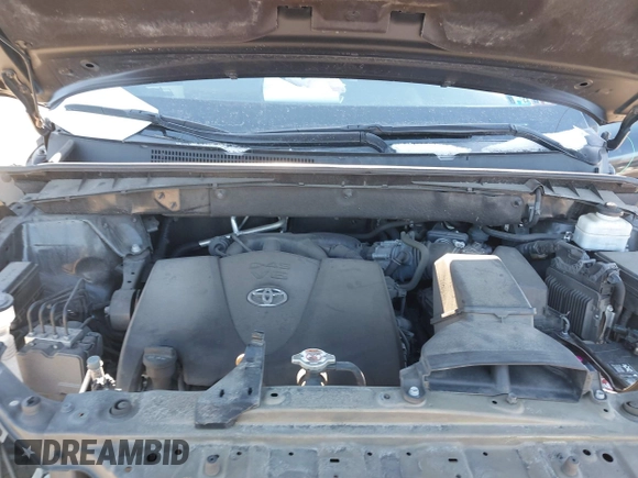 2019 Toyota Highlander LE with VIN 5TDBZRFH0KS964145, listed as a IAAI auction lot 41390943 with 127,163 mi miles and . Bid and sale history available at DreamBid. Image 10.