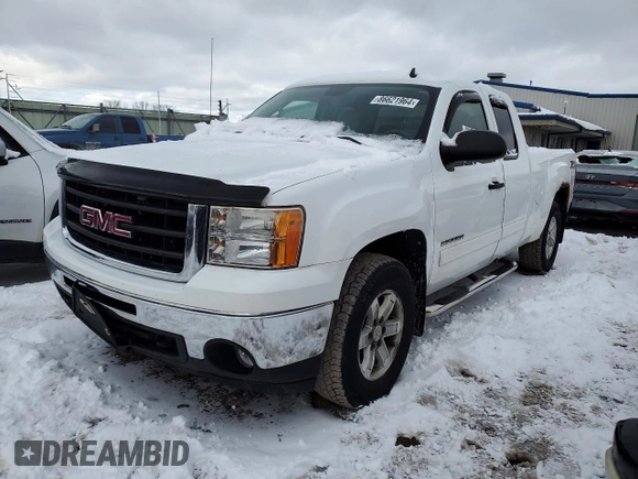 2010 GMC Sierra 1500 SLE z VIN 1GTSKVE36AZ149335, wystawiony jako Copart lot #86621964 z przebiegiem 83 381 mil mil oraz Czysty tytuł • Clean title. Historia ofert i sprzedaży dostępna na DreamBid. Obrazek 1.