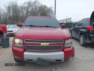 2013 Chevrolet Tahoe LT with VIN 1GNSKBE01DR270967, listed as a IAAI auction lot 41875788 with 200,687 mi miles and . Bid and sale history available at DreamBid. Image 12.