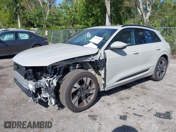 2022 Audi e-tron Premium with VIN WA1AAAGE1NB012253, listed as a IAAI auction lot 41424316 with 23,667 mi miles. Bid and sale history available at carsss.com. Image 18.