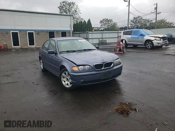 2002 BMW 3 Series 325xi with VIN WBAEU33402PF71539, listed as a Copart auction lot 58396995 with 154,644 mi miles and Salvage title. Bid and sale history available at DreamBid. Image 13.