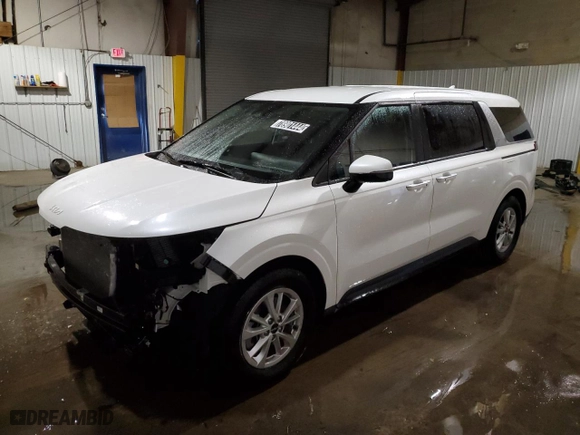 2023 Kia Carnival LX with VIN KNDNB4H39P6263374, listed as a Copart auction lot 78901444 with 43,261 mi miles and Clean Title. Bid and sale history available at carsss.com. Image 1.