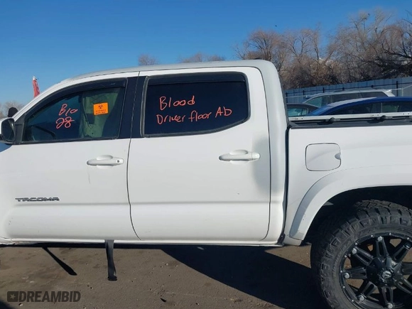 2017 Toyota Tacoma SR5 with VIN 3TMCZ5AN8HM062622, listed as a IAAI auction lot 41414330 with 39,399 mi miles. Bid and sale history available at carsss.com. Image 15.