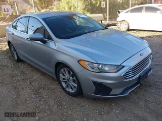 2020 Ford Fusion SE with VIN 3FA6P0HD2LR149162, listed as a IAAI auction lot 41325634 with 123,144 mi miles. Bid and sale history available at carsss.com. Image 1.