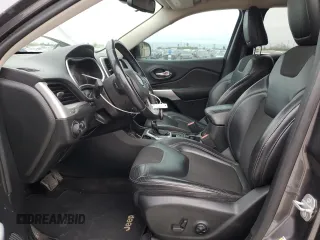 2018 Jeep Cherokee Latitude Plus with VIN 1C4PJLLB4JD590255, listed as a Copart auction lot 41496575 with 74,224 mi miles and Salvage Title. Bid and sale history available at carsss.com. Image 7.