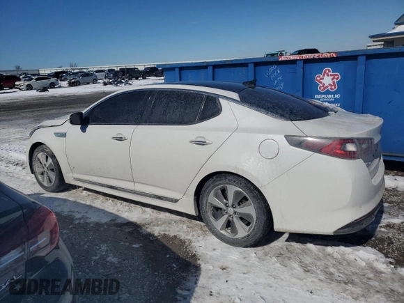 2014 Kia Optima EX z VIN KNAGN4AD8E5070636, wystawiony jako Copart lot #46328215 z przebiegiem 115 357 mil mil oraz Nie do naprawy • Non repairable. Historia ofert i sprzedaży dostępna na DreamBid. Obrazek 2.