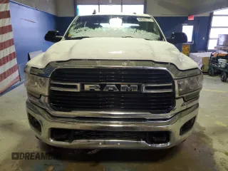 2019 Ram 2500 Big Horn with VIN 3C6UR5DJ5KG699123, listed as a Copart auction lot 88350115 with 261,067 mi miles and Clean Title. Bid and sale history available at carsss.com. Image 5.