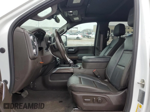 2020 GMC Sierra 3500HD Denali z VIN 1GT49WEY8LF260995, wystawiony jako Copart lot #43820675 z przebiegiem 100 106 mil mil oraz Szkoda całkowita • Salvage title. Historia ofert i sprzedaży dostępna na DreamBid. Obrazek 7.