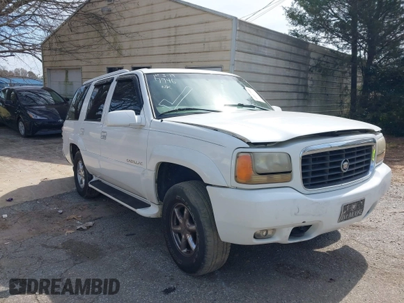 1999 Cadillac Escalade z VIN 1GYEK13R9XR400123, wystawiony jako IAAI lot #41837946 z przebiegiem 207 213 mil mil oraz . Historia ofert i sprzedaży dostępna na DreamBid. Obrazek 1.